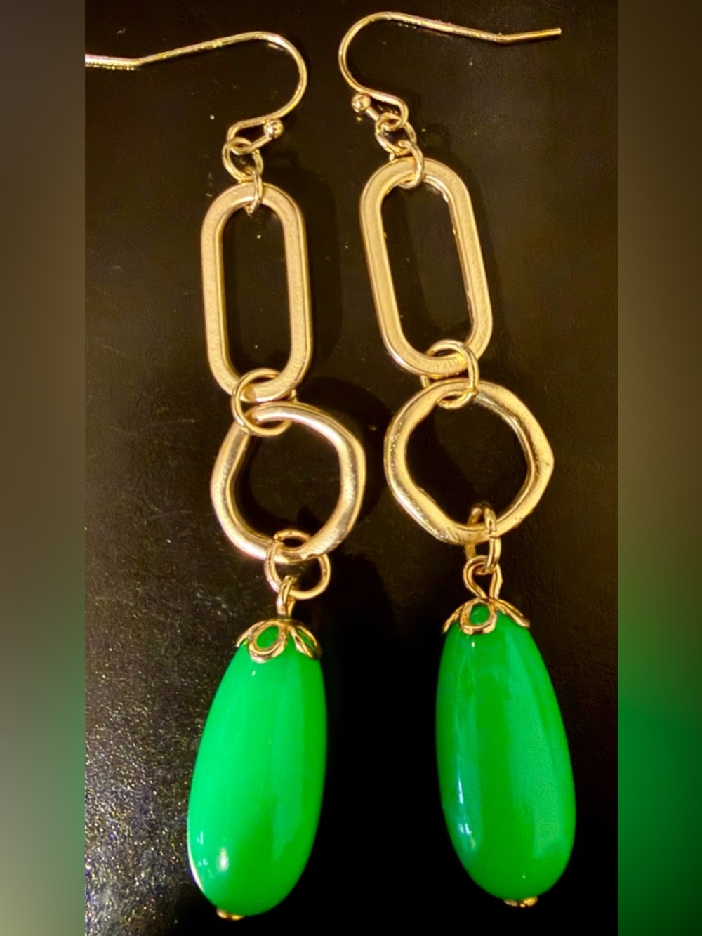 Gold-Tone Drop Earrings with Green Teardrop Dangle Beads. NWOT - Picture 5 of 6
